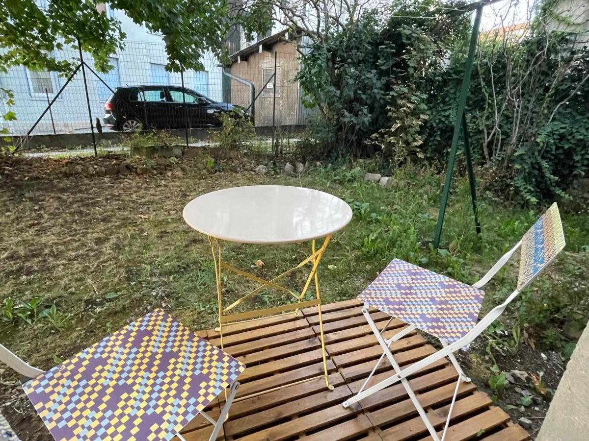 Le P'Tit Montjoux - Appart Avec Jardin Proche Gare เบอซองซง ภายนอก รูปภาพ